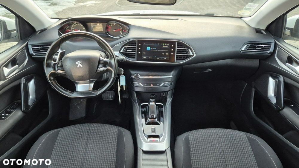 Peugeot 308 BlueHDi FAP 130 EAT8 Stop & Start Allure Pack - 9