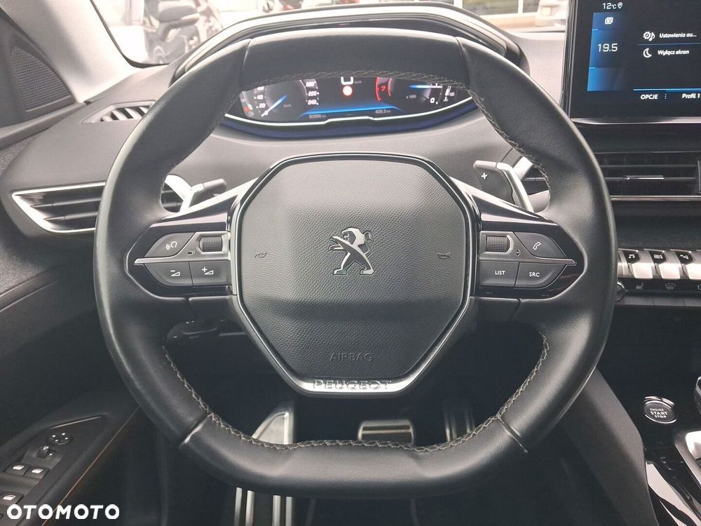 Peugeot 3008 1.2 PureTech Road Trip S&S EAT8 - 16