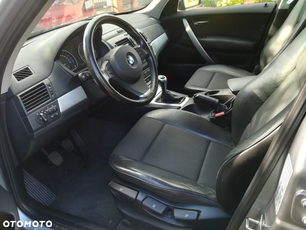 BMW X3 2.0i - 10