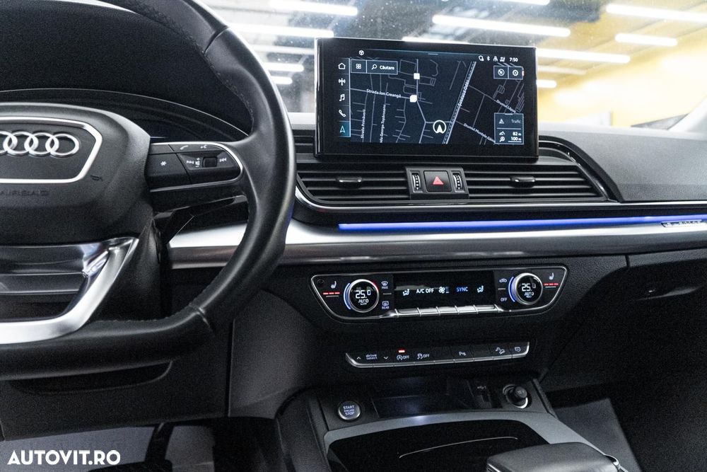 Audi Q5 2.0 40 TDI quattro S tronic Sport - 30