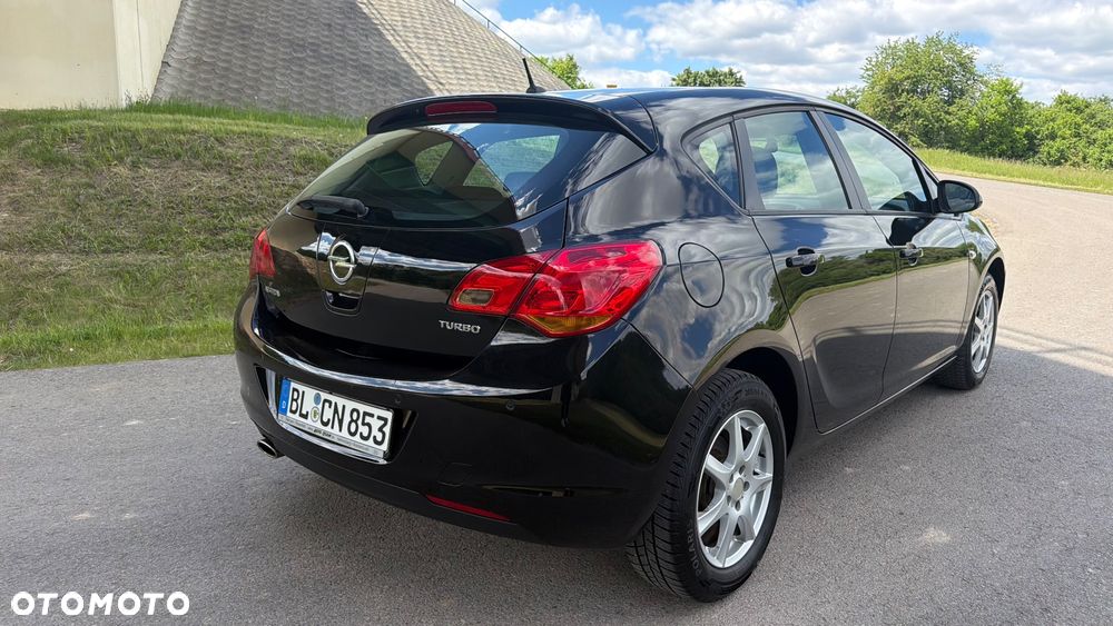 Opel Astra 1.4 Turbo - 12