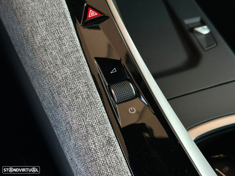 Peugeot 3008 1.2 Hybrid Allure e-DCS6 - 27