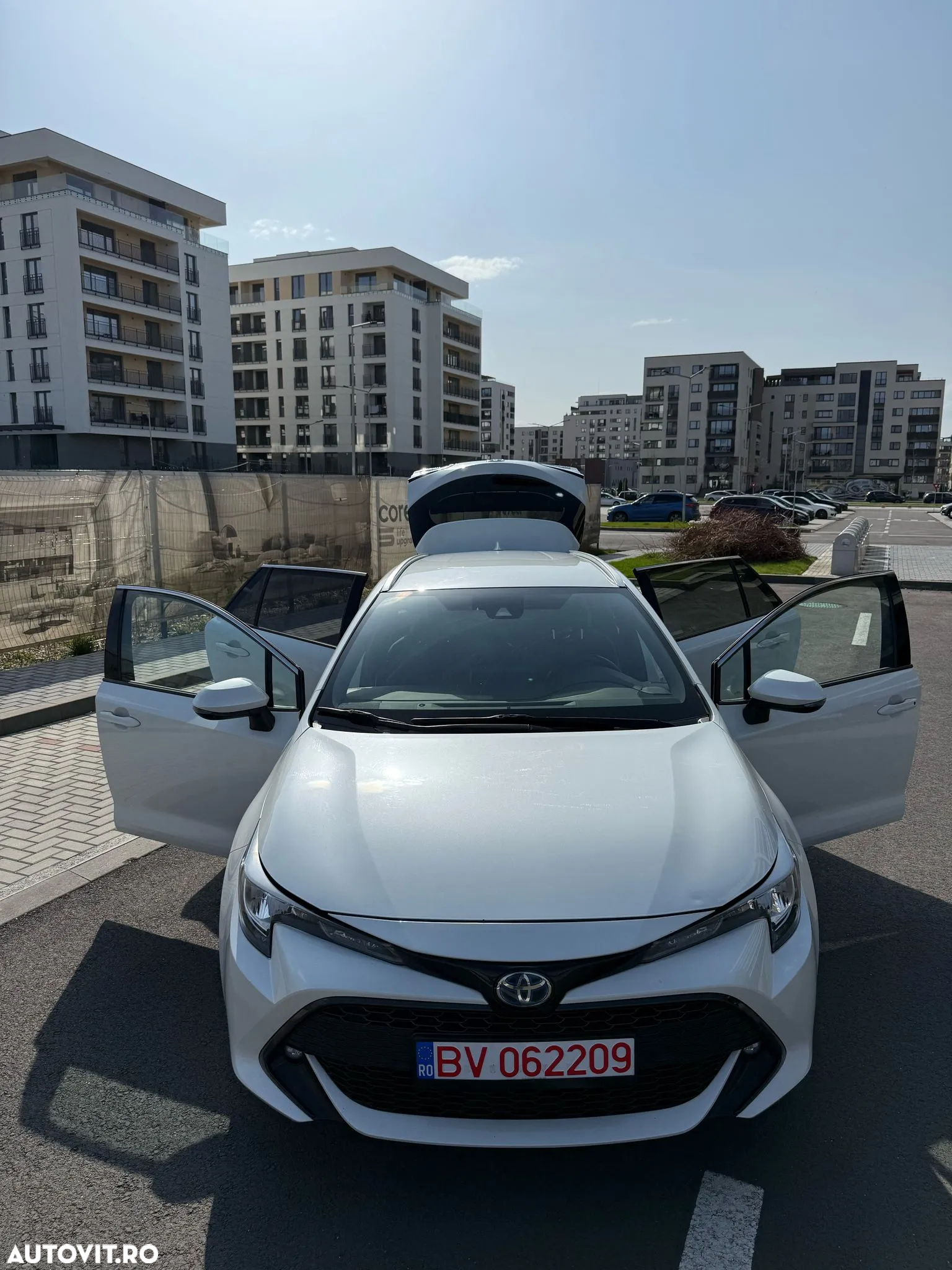 Toyota Corolla 2.0 Hybrid Touring Sports Business Edition - 8
