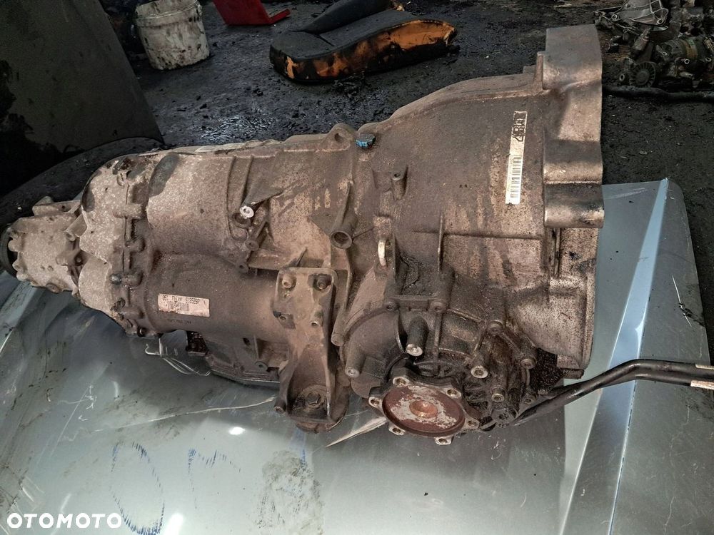 Skrzynia biegów Audi A4 B7 2.0 TFSI JJE Quattro 4X4 Automat - 3