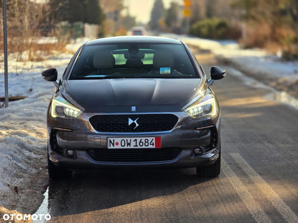 DS Automobiles DS 5 - 10