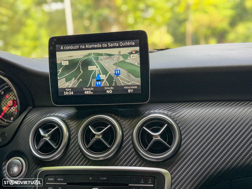 Mercedes-Benz A 180 d AMG Line - 12