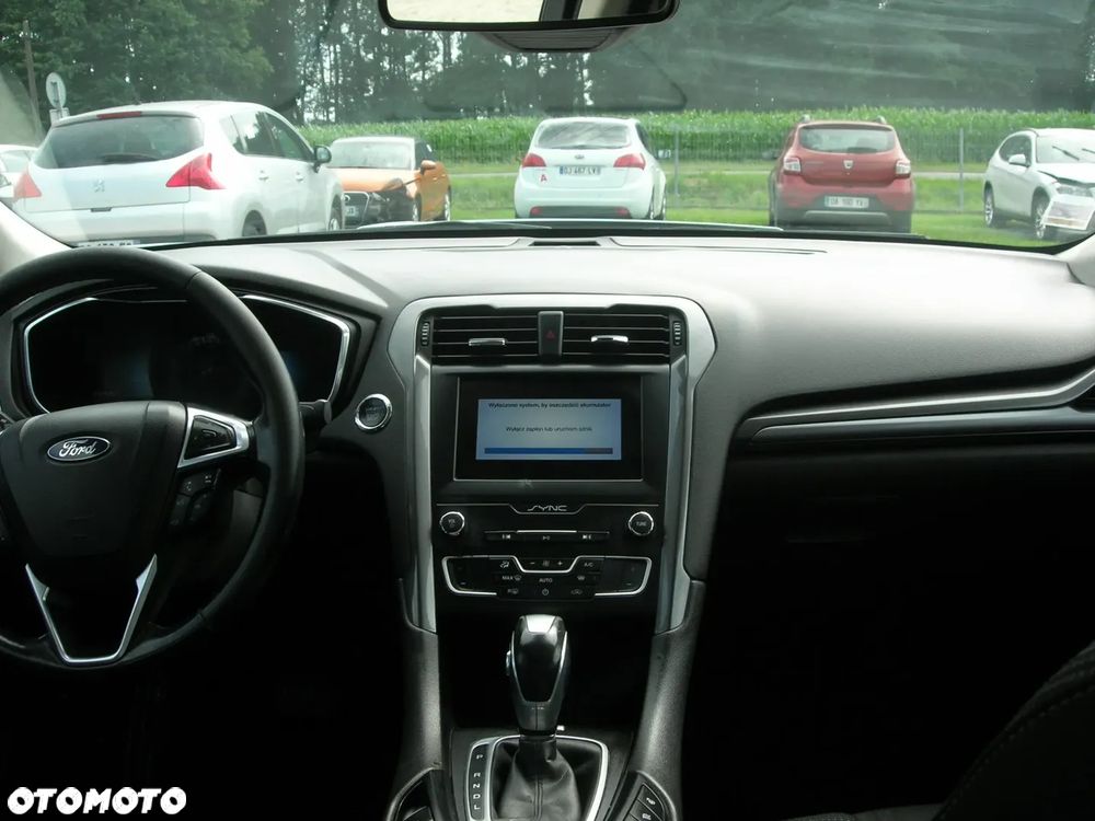 Ford Mondeo 2.0 Hybrid Trend - 22