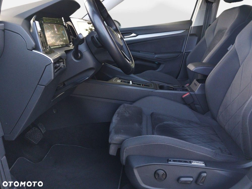 Volkswagen Golf Variant 2.0 TDI Life DSG - 17