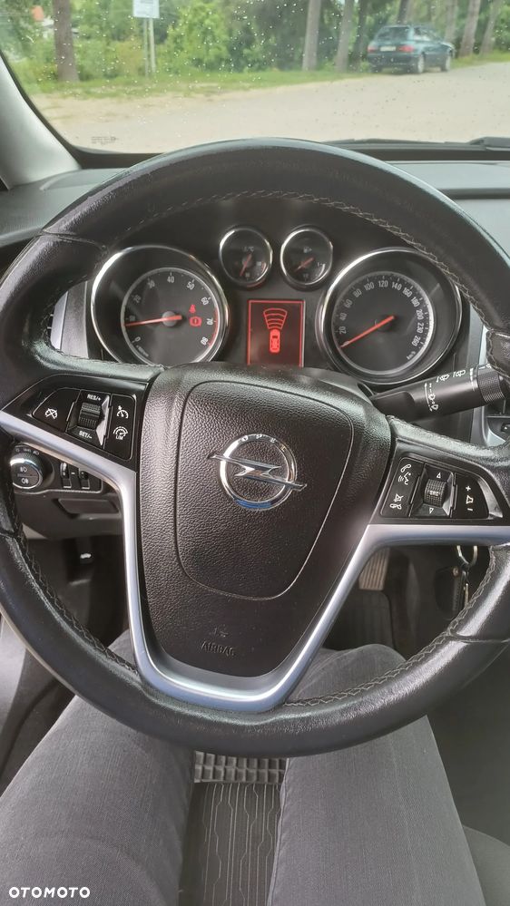 Opel Astra 1.4 T Enjoy - 12