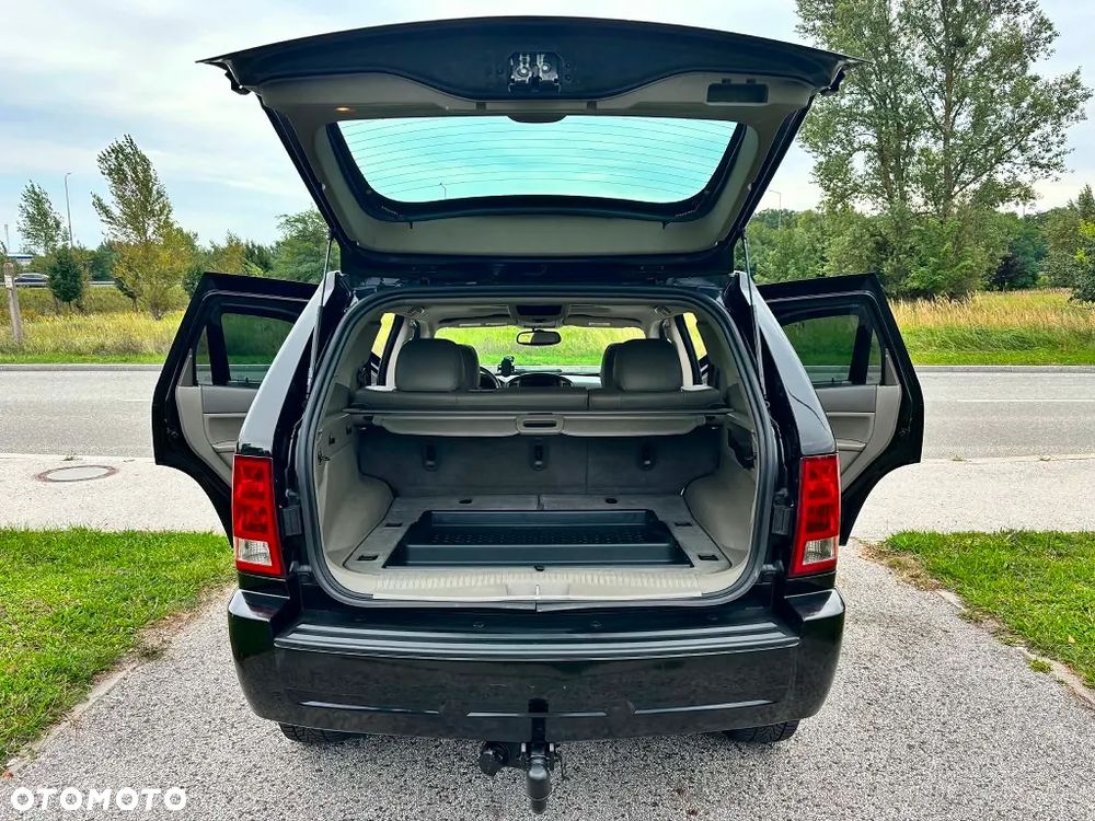 Jeep Grand Cherokee - 15