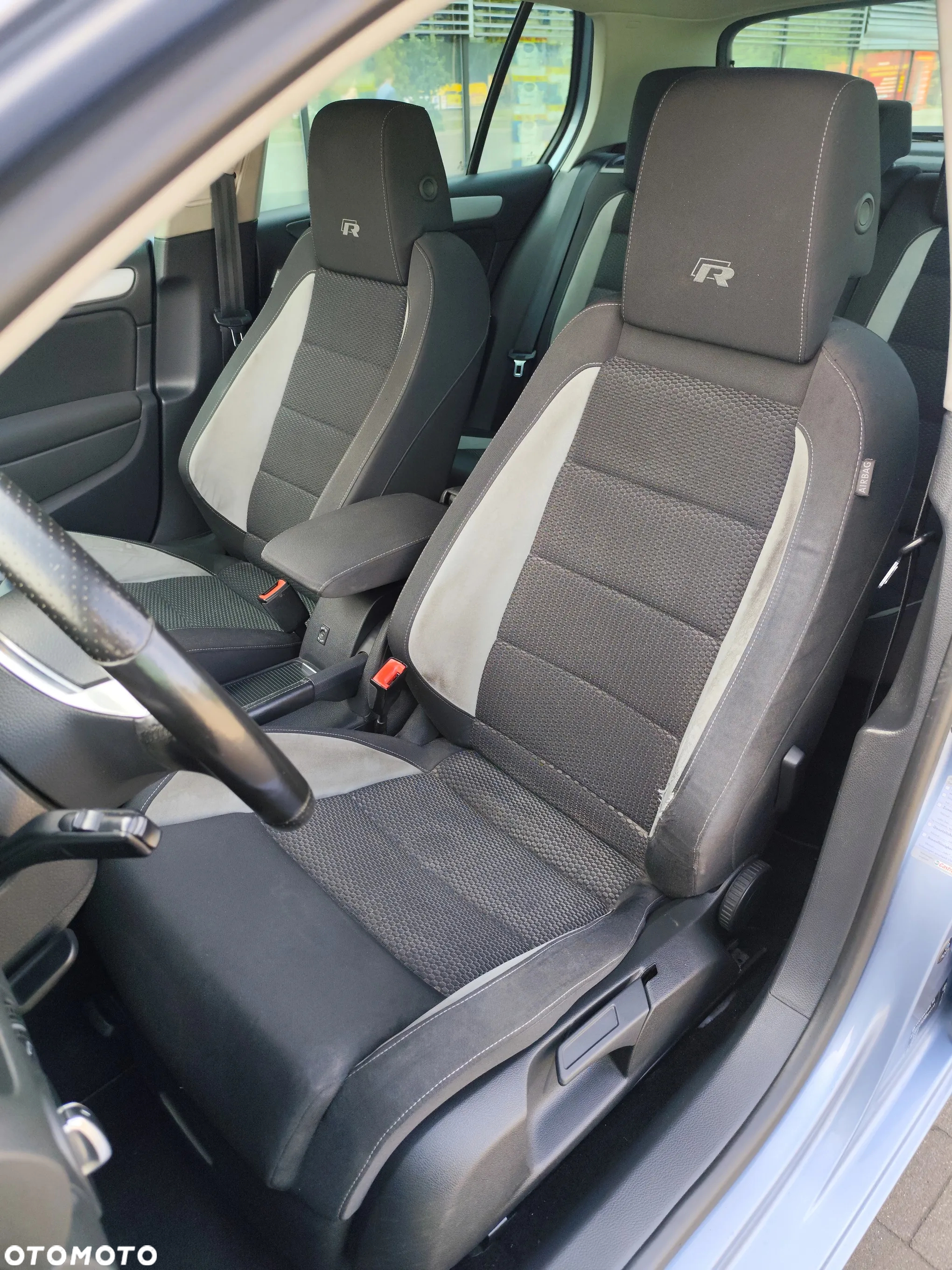 Volkswagen Golf - 19