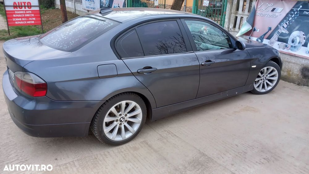 BMW Seria 3 - 12