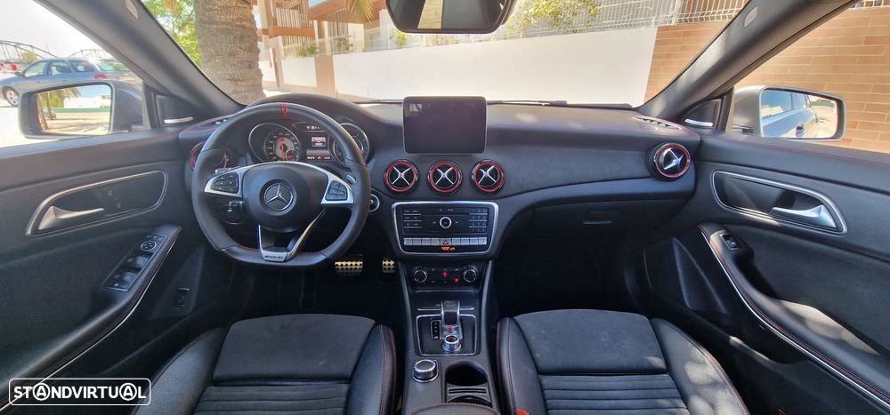 Mercedes-Benz CLA 45 AMG 4Matic 7G-DCT Orange Art Edition - 16