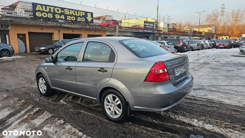 Chevrolet Aveo 1.2 16V LS - 5