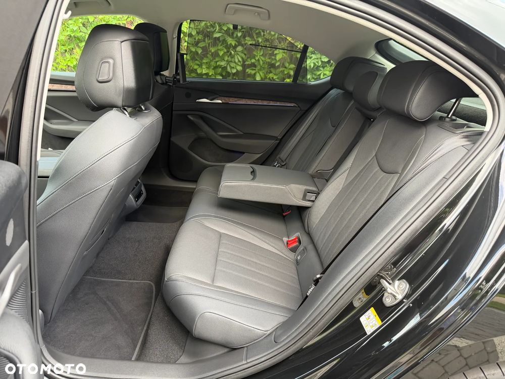 Skoda Superb 2.0 TDI SCR 4x4 L&K DSG - 13
