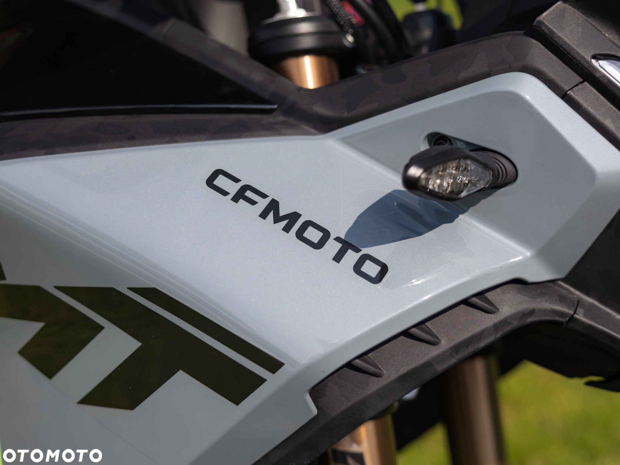 CFMoto MT - 5