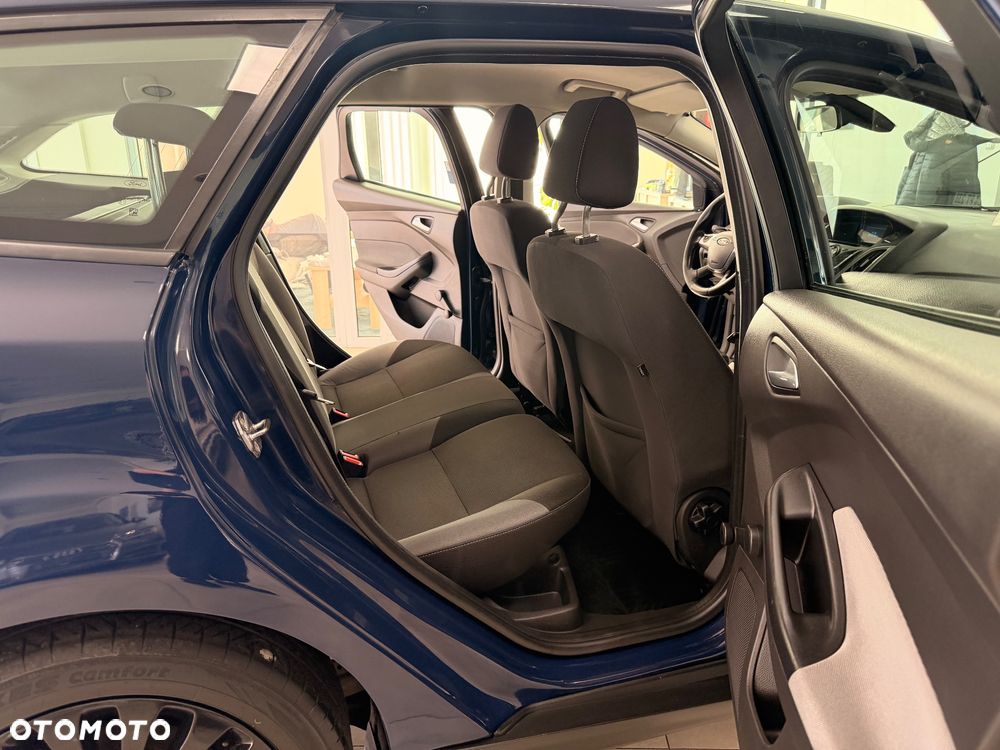 Ford Focus - 24