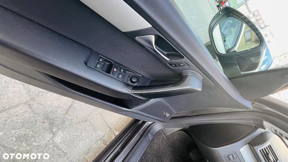 Volkswagen Passat 2.0 TDI Comfortline DSG - 14