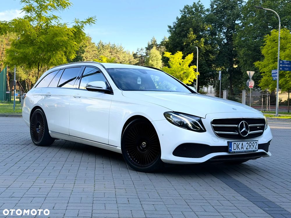 Mercedes-Benz Klasa E 200 d 9G-TRONIC - 1