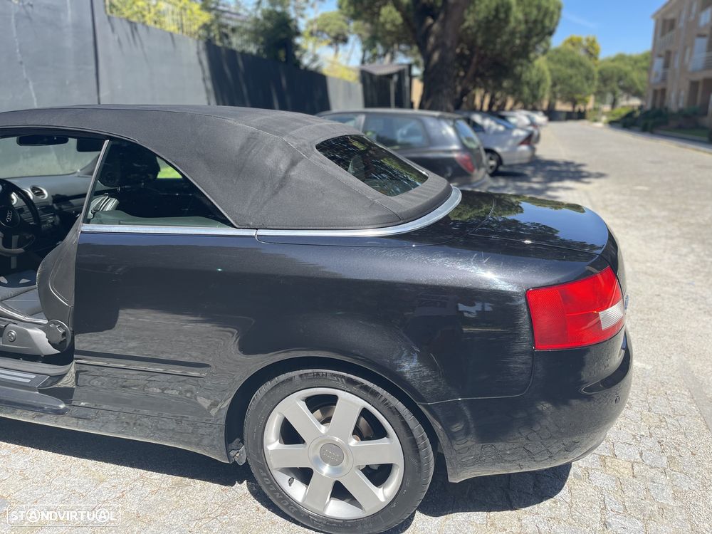 Audi A4 Cabrio 2.5 TDi - 9