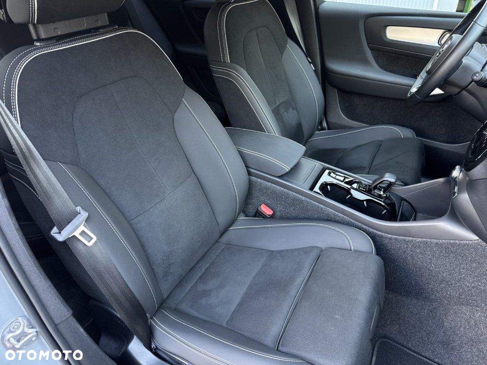 Volvo XC 40 - 18