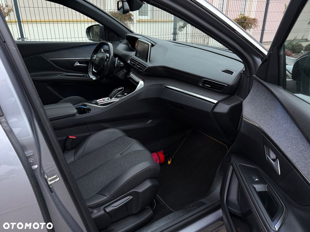 Peugeot 5008 BlueHDi 130 EAT8 GT - 26