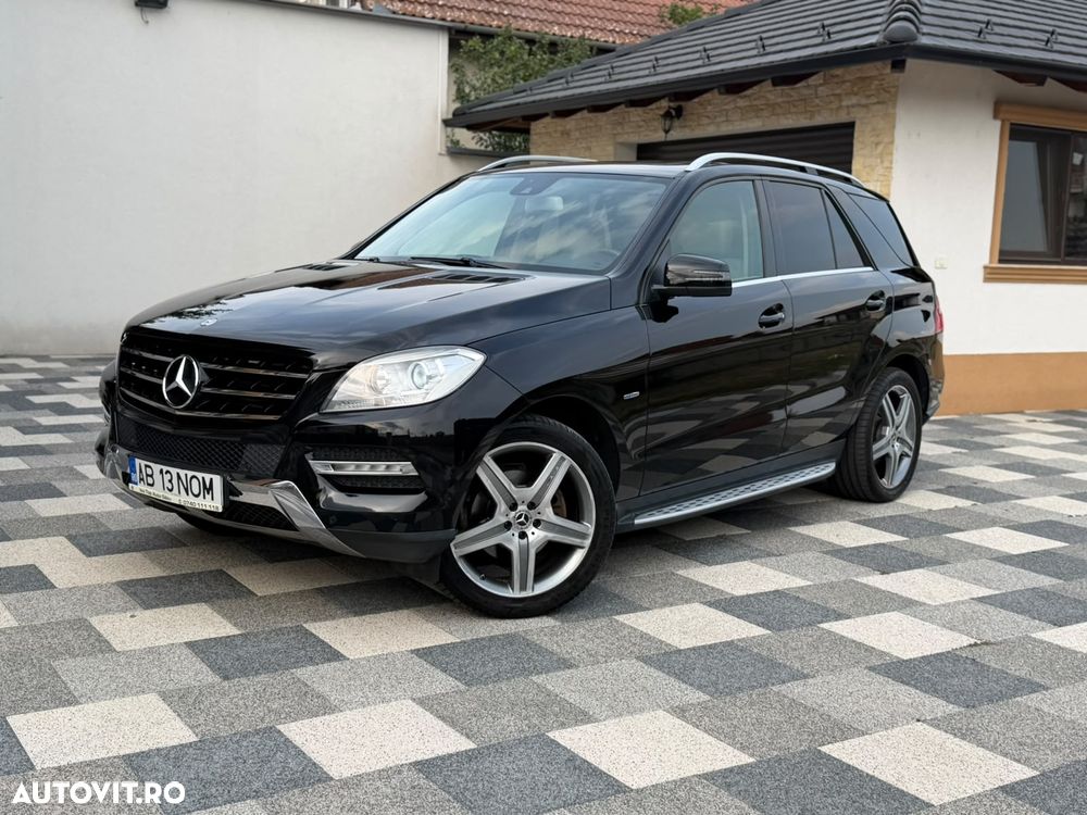 Mercedes-Benz ML 350 BlueTEC 4MATIC Aut - 24