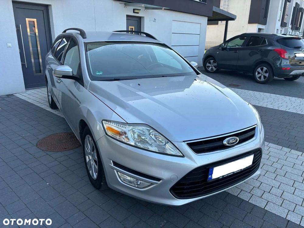 Ford Mondeo 1.6 TDCi Champions Edition - 17