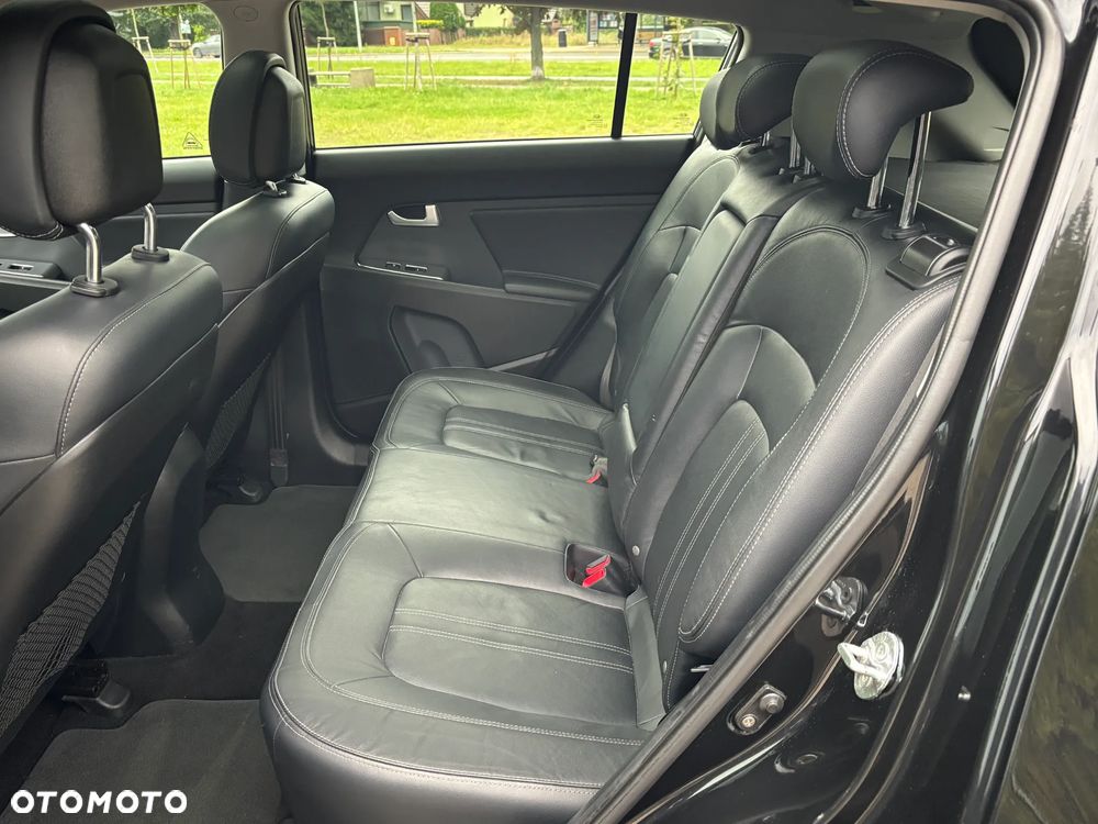 Kia Sportage 2.0 CVVT 4WD Automatik Fifa World Cup Ediition - 23