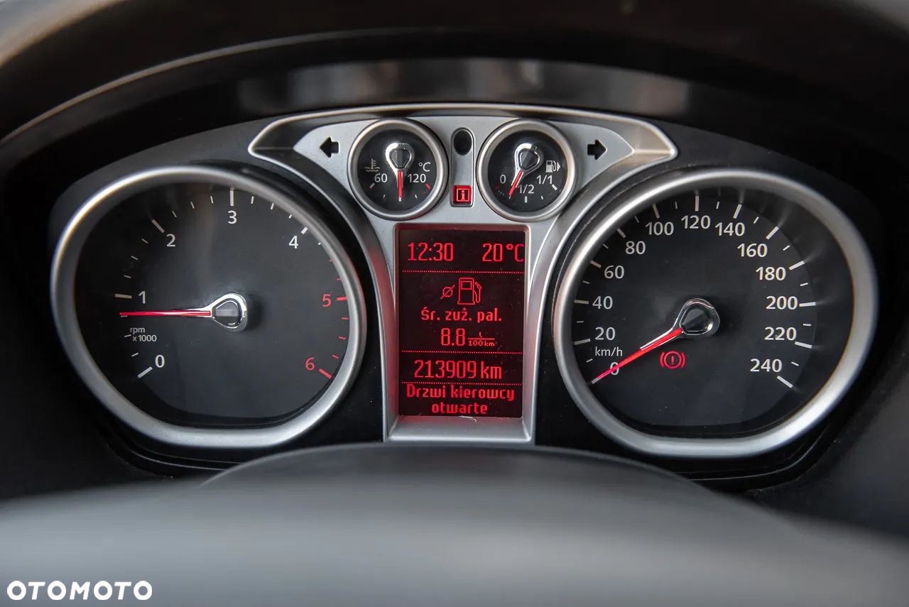 Ford Kuga 2.0 TDCi 4x4 Titanium - 19