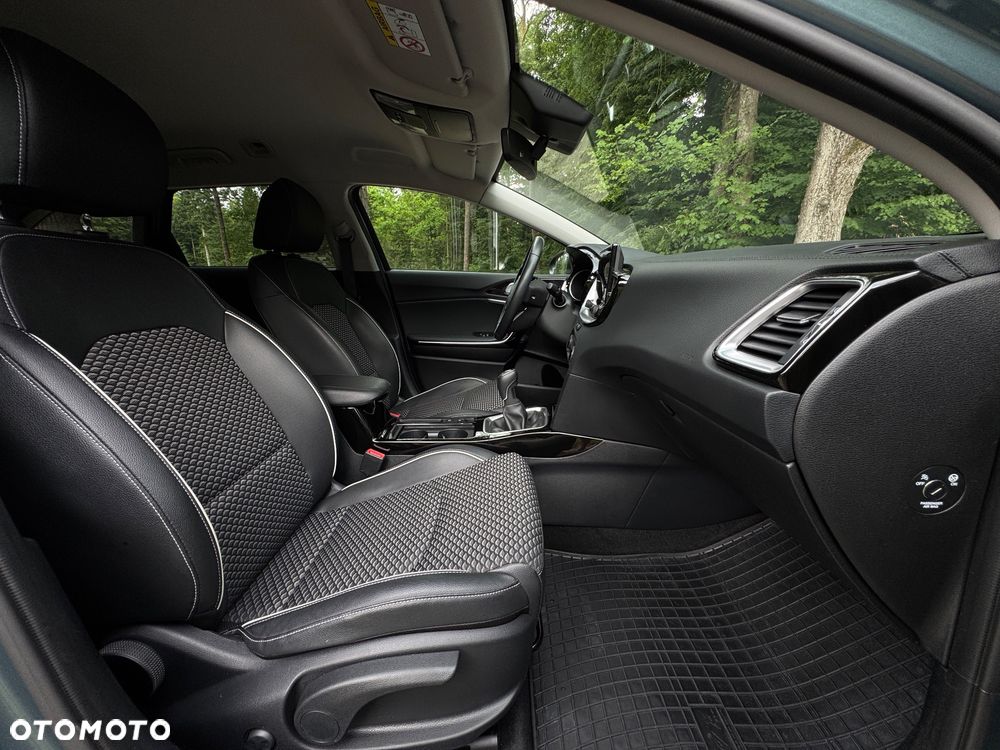 Kia Ceed 1.5 T-GDI L - 33