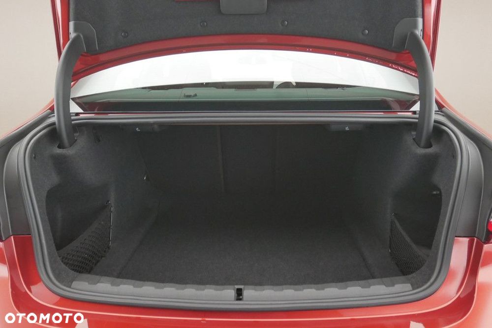 BMW Seria 3 - 16