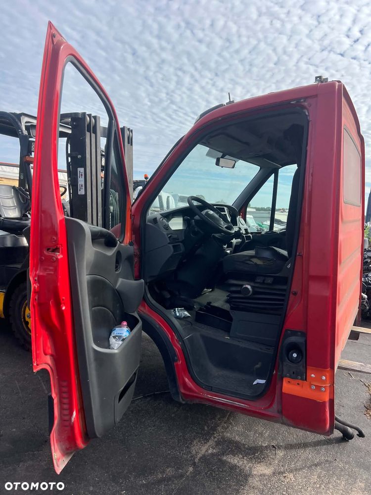 Kabina Iveco Daily IV , 4 !! TRANSPORT !! - 11