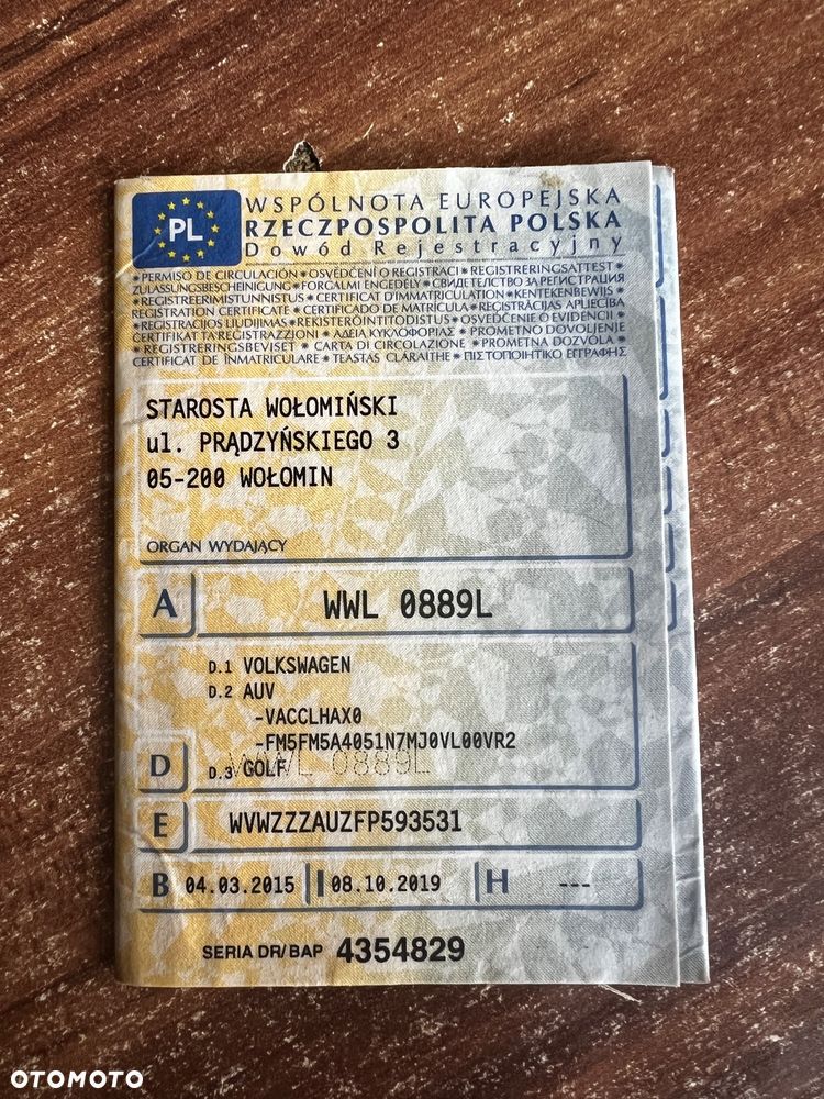 Volkswagen Golf 1.6 TDI DPF BlueMotion - 19