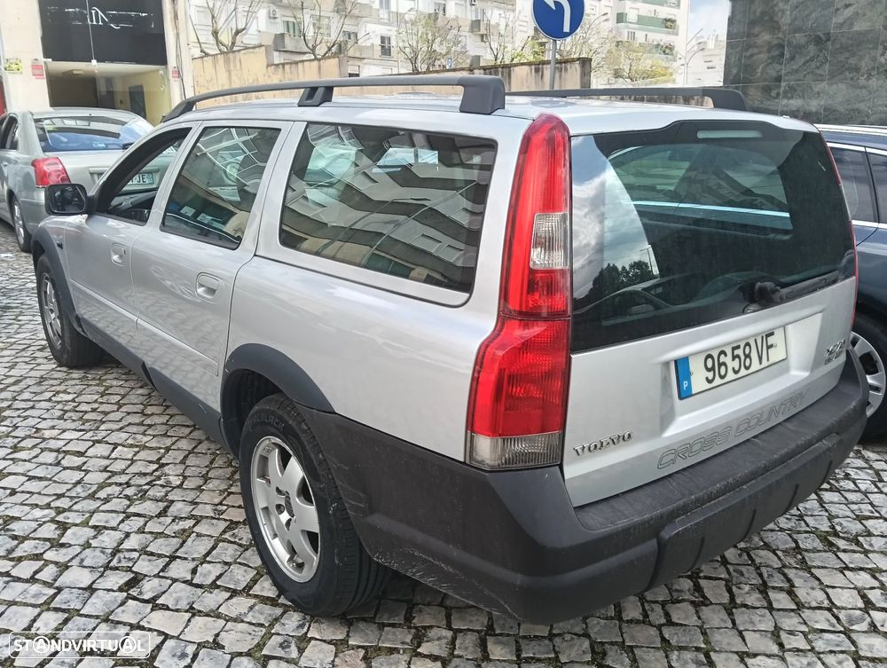 Volvo XC 70 D5 Nivel 3 Auto. - 7