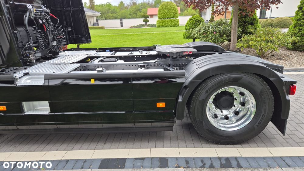Volvo VOLVO///FH///500///2022/// GLOBETROTTER///XXL/// ALUFELGI///VIRTUAL COCPIT///TABLET///FULL LED///KLIMATYZACJA POSTOJOWA///ZABUDOWY MIĘDZYOSIOWE///KAMERA/// STAN BARDZO DOBRY - 15
