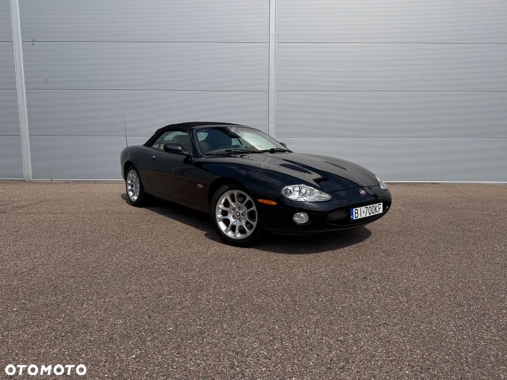 Jaguar XK8 4.0 - 32