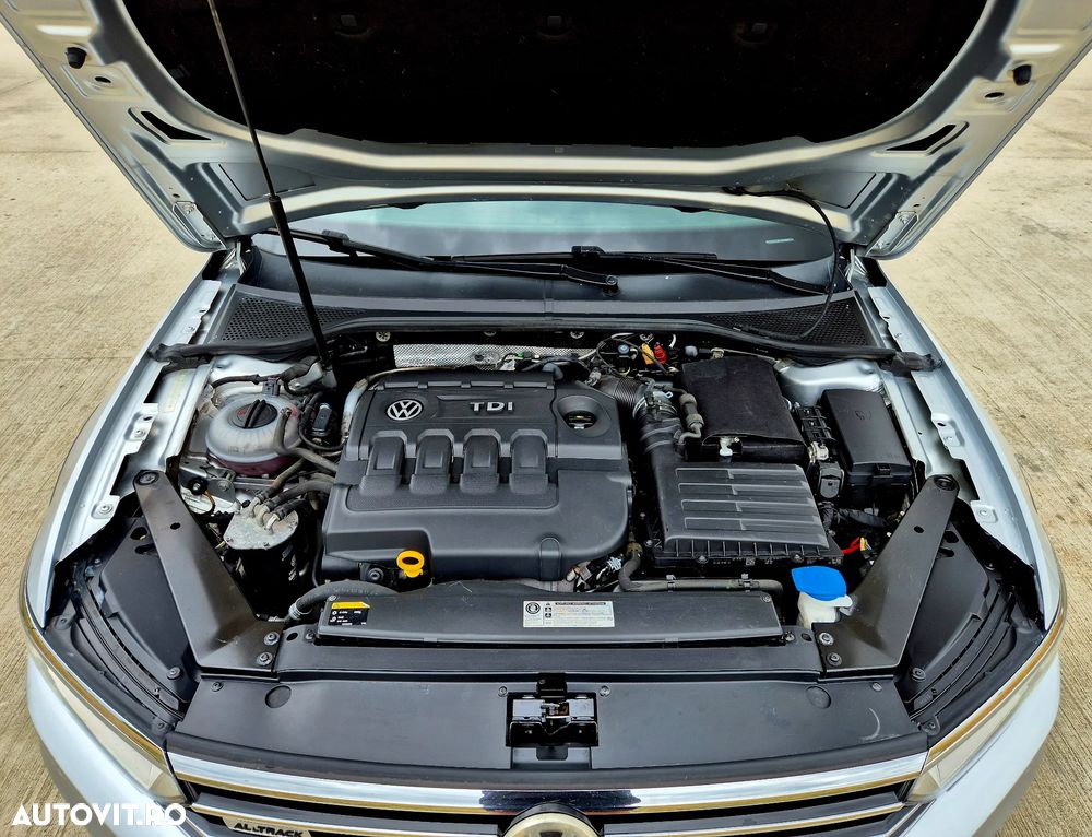 Volkswagen Passat - 16
