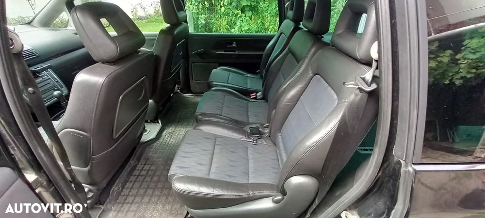 Volkswagen Sharan - 3