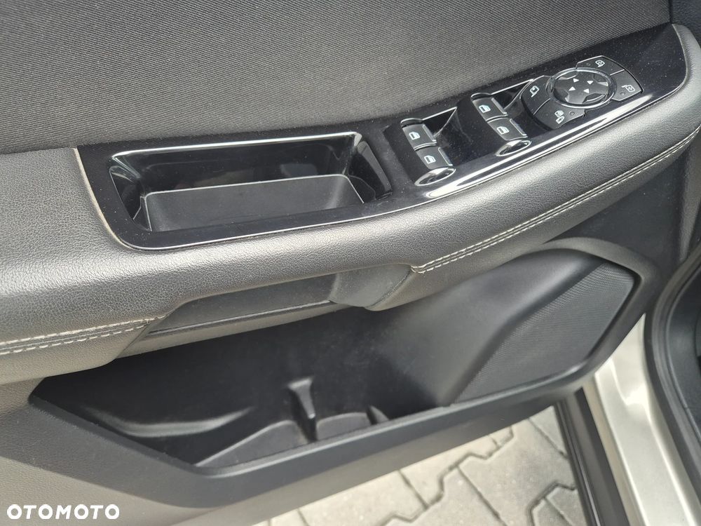 Ford S-Max - 23