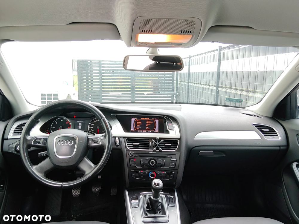 Audi A4 Limousine - 7