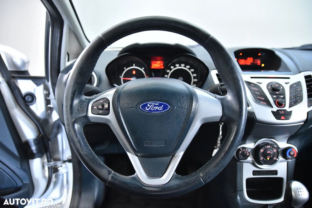 Ford Fiesta - 16