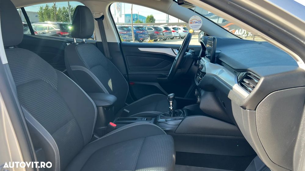 Ford Focus 1.0 EcoBoost Trend - 9