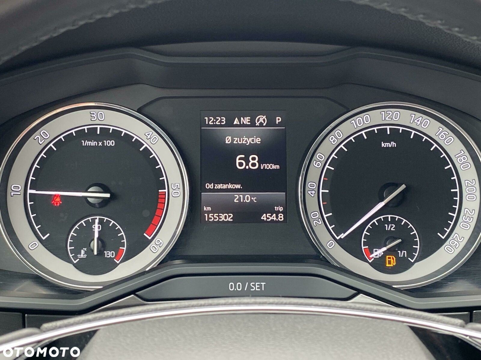 Skoda Superb 2.0 TDI SCR Style DSG - 23