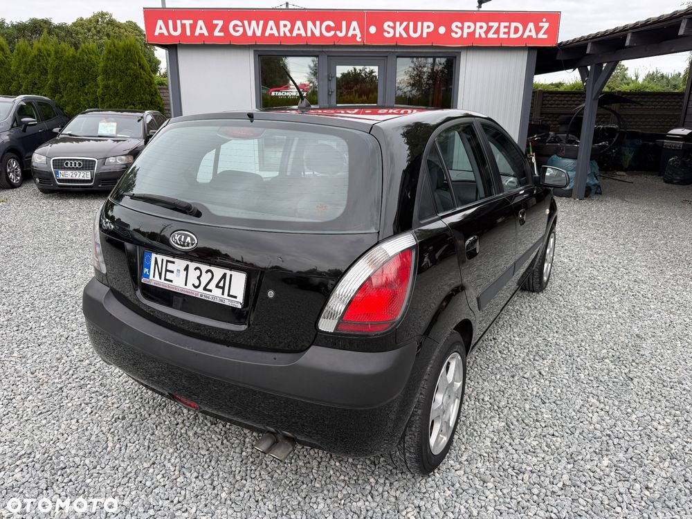 Kia Rio - 18