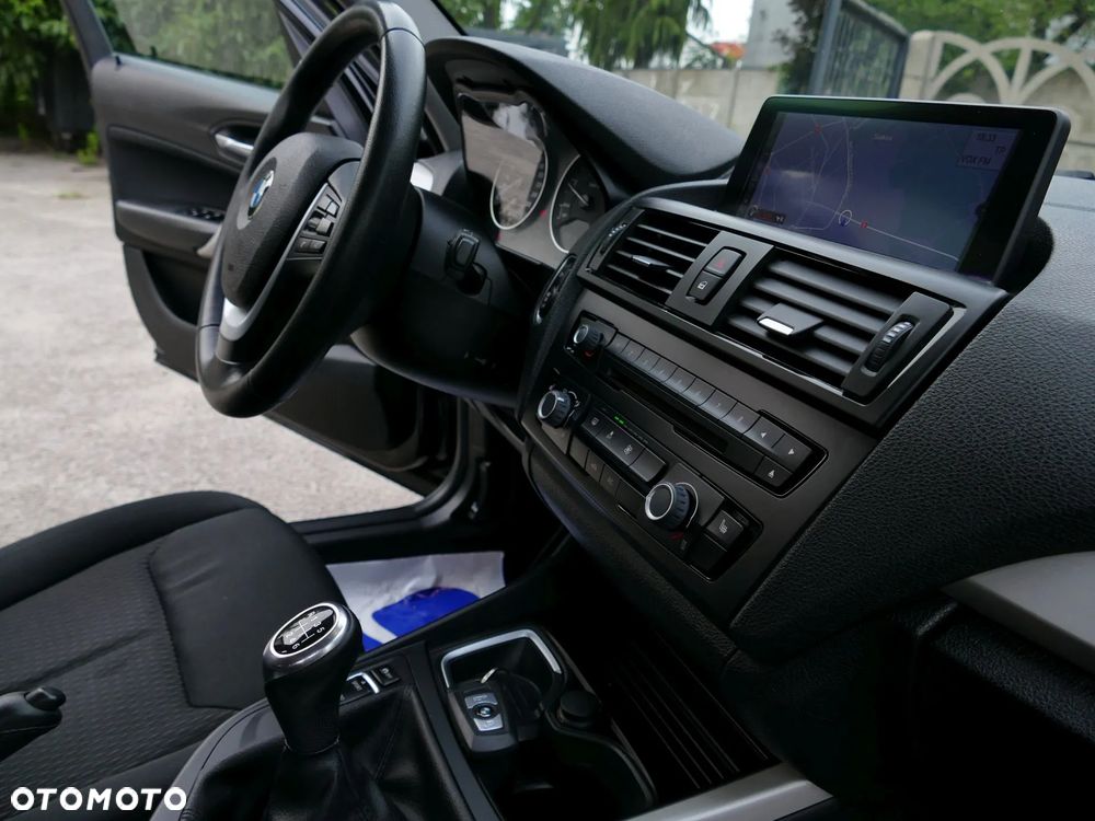 BMW Seria 1 118i Edition Sport - 14