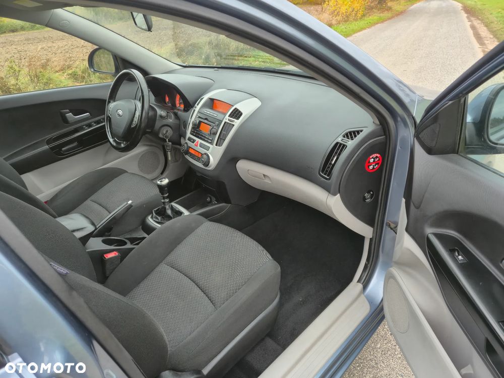Kia Ceed Cee'd 1.6 Crdi Comfort - 5