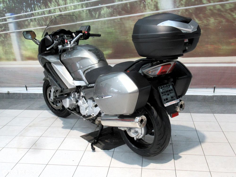 Yamaha FJR - 6
