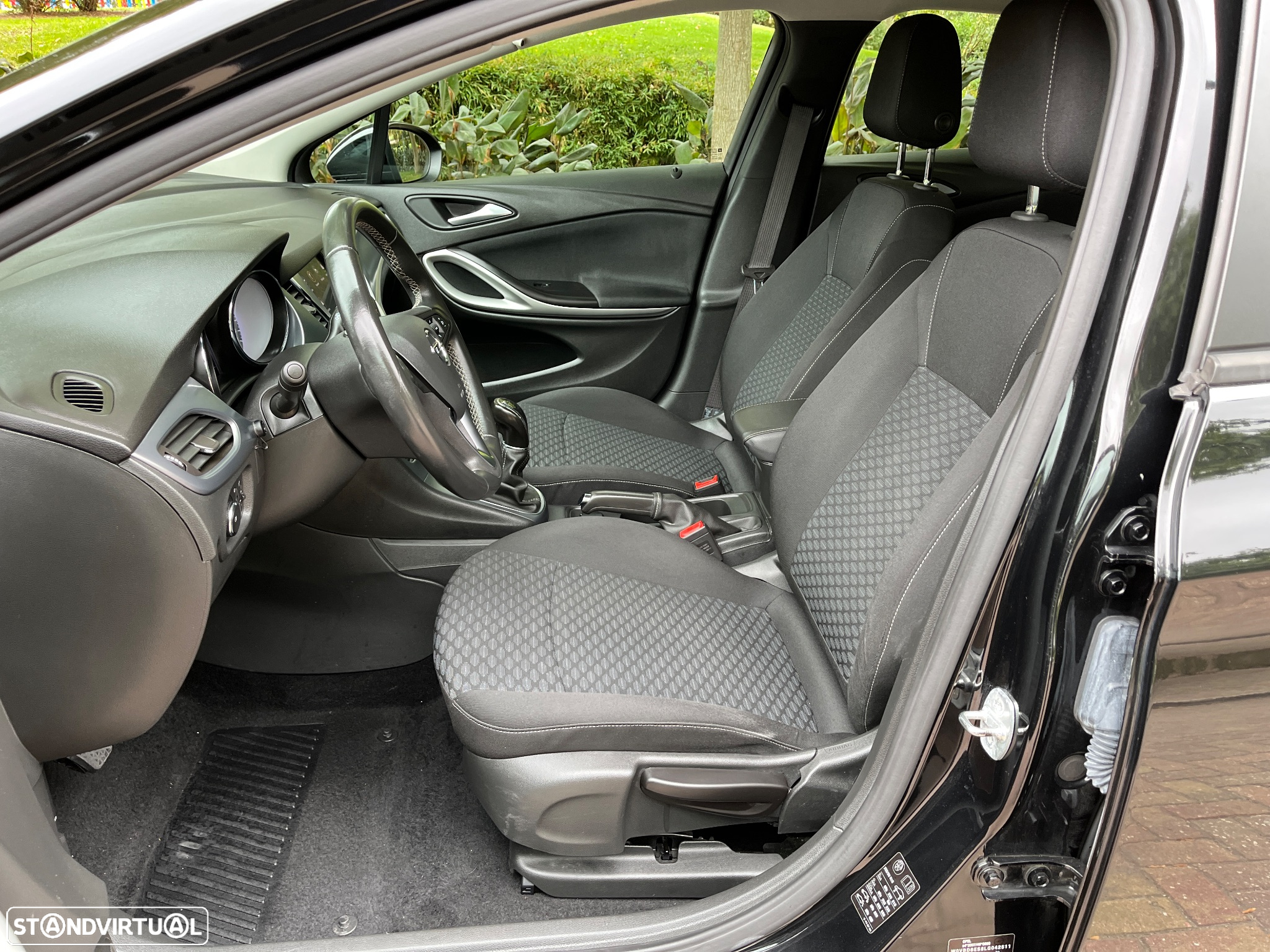 Opel Astra 1.2 T Business Edition S/S - 7