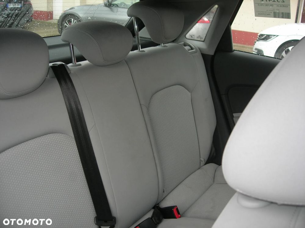 Audi A1 Sportback 1.6 TDI Ambition - 18